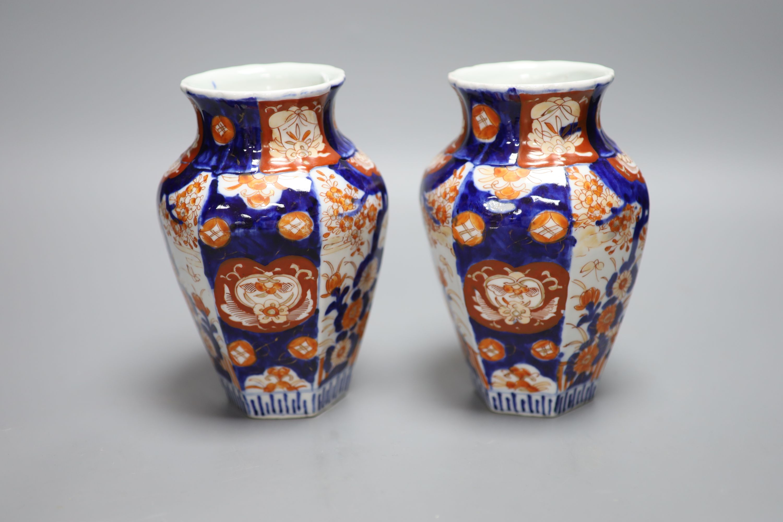 A pair of Japanese Imari vases, height 19cm